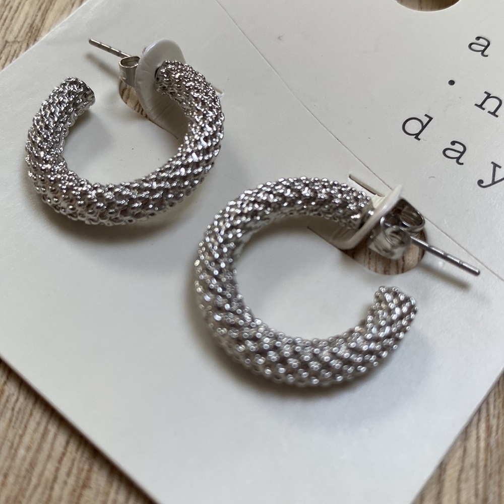 A New Day Open Weave Hoop 💗 Silver - Picture 5 of 11